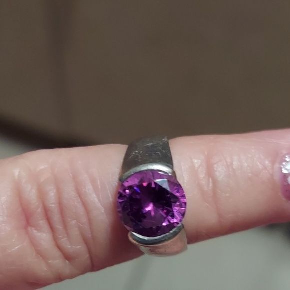‎Amethyst Ring - Picture 4 of 9